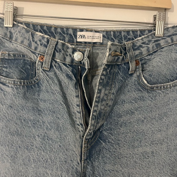 Blue Wash Zara Jeans - Picture 2 of 3